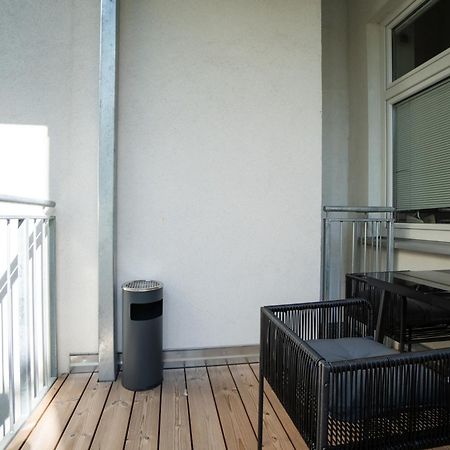 וינה Modern Apartment With A Balcony Near Belvedere מראה חיצוני תמונה