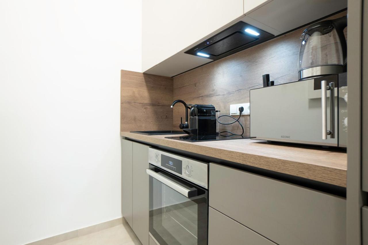 וינה Modern Apartment With A Balcony Near Belvedere מראה חיצוני תמונה